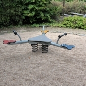 Bild vom Spielplatz anzeigen.