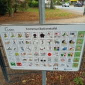 Bild vom Spielplatz anzeigen.