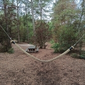 Bild vom Spielplatz anzeigen.
