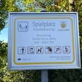 Bild vom Spielplatz anzeigen.