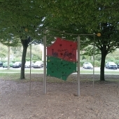 Bild vom Spielplatz anzeigen.