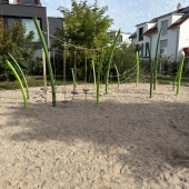 Bild vom Spielplatz anzeigen.