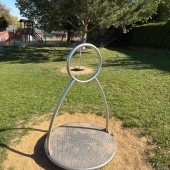 Bild vom Spielplatz anzeigen.