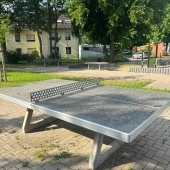 Bild vom Spielplatz anzeigen.
