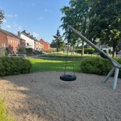 Bild vom Spielplatz anzeigen.