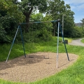 Bild vom Spielplatz anzeigen.