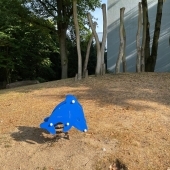 Bild vom Spielplatz anzeigen.