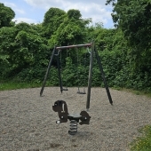 Bild vom Spielplatz anzeigen.