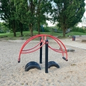 Bild vom Spielplatz anzeigen.