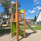 Bild vom Spielplatz anzeigen.