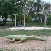 Bild vom Spielplatz anzeigen.