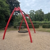 Bild vom Spielplatz anzeigen.