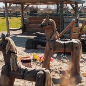 Bild vom Spielplatz anzeigen.
