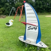 Bild vom Spielplatz anzeigen.