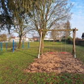 Bild vom Spielplatz anzeigen.