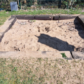 Bild vom Spielplatz anzeigen.