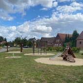 Bild vom Spielplatz anzeigen.