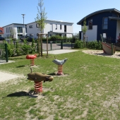 Bild vom Spielplatz anzeigen.