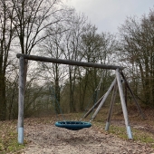 Bild vom Spielplatz anzeigen.