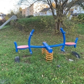 Bild vom Spielplatz anzeigen.