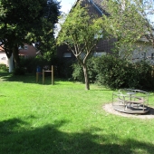 Bild vom Spielplatz anzeigen.