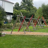 Bild vom Spielplatz anzeigen.