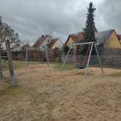 Bild vom Spielplatz anzeigen.