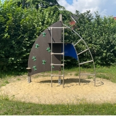 Bild vom Spielplatz anzeigen.