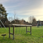 Bild vom Spielplatz anzeigen.