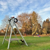 Bild vom Spielplatz anzeigen.