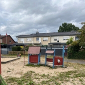 Bild vom Spielplatz anzeigen.