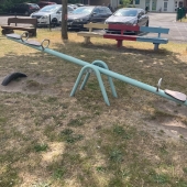 Bild vom Spielplatz anzeigen.