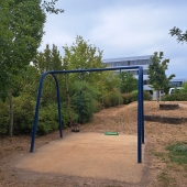 Bild vom Spielplatz anzeigen.