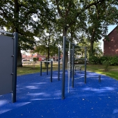 Bild vom Spielplatz anzeigen.