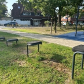 Bild vom Spielplatz anzeigen.