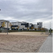 Bild vom Spielplatz anzeigen.