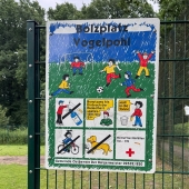 Bild vom Spielplatz anzeigen.