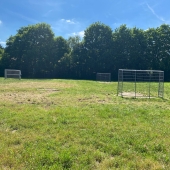 Bild vom Spielplatz anzeigen.