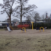 Bild vom Spielplatz anzeigen.