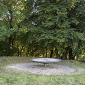 Bild vom Spielplatz anzeigen.