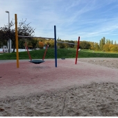 Bild vom Spielplatz anzeigen.