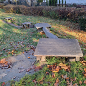 Bild vom Spielplatz anzeigen.