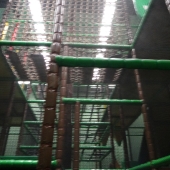 Bild vom Spielplatz anzeigen.