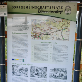 Bild vom Spielplatz anzeigen.