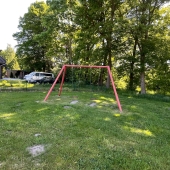 Bild vom Spielplatz anzeigen.