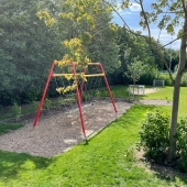 Bild vom Spielplatz anzeigen.