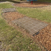 Bild vom Spielplatz anzeigen.