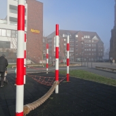 Bild vom Spielplatz anzeigen.