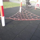 Bild vom Spielplatz anzeigen.