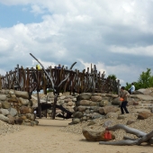 Bild vom Spielplatz anzeigen.